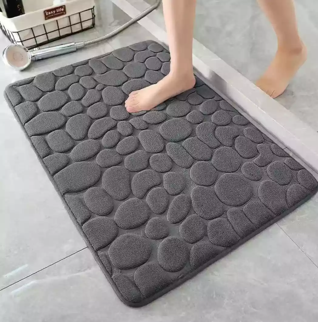 واي هاوس سجادة حمام من الميموري فوم بتصميم مرصوف بالحصى فائقة الامتصاص للماء وقا