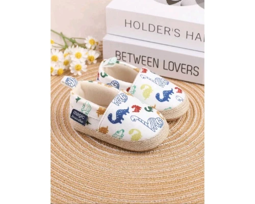 زوج من أحذية الرياضة الكرتونية غير المميزة الجنس الواحد ، نعل مسطح ، مضادة للانزلاق ومريحة ، مناسبة للربيع والصيف